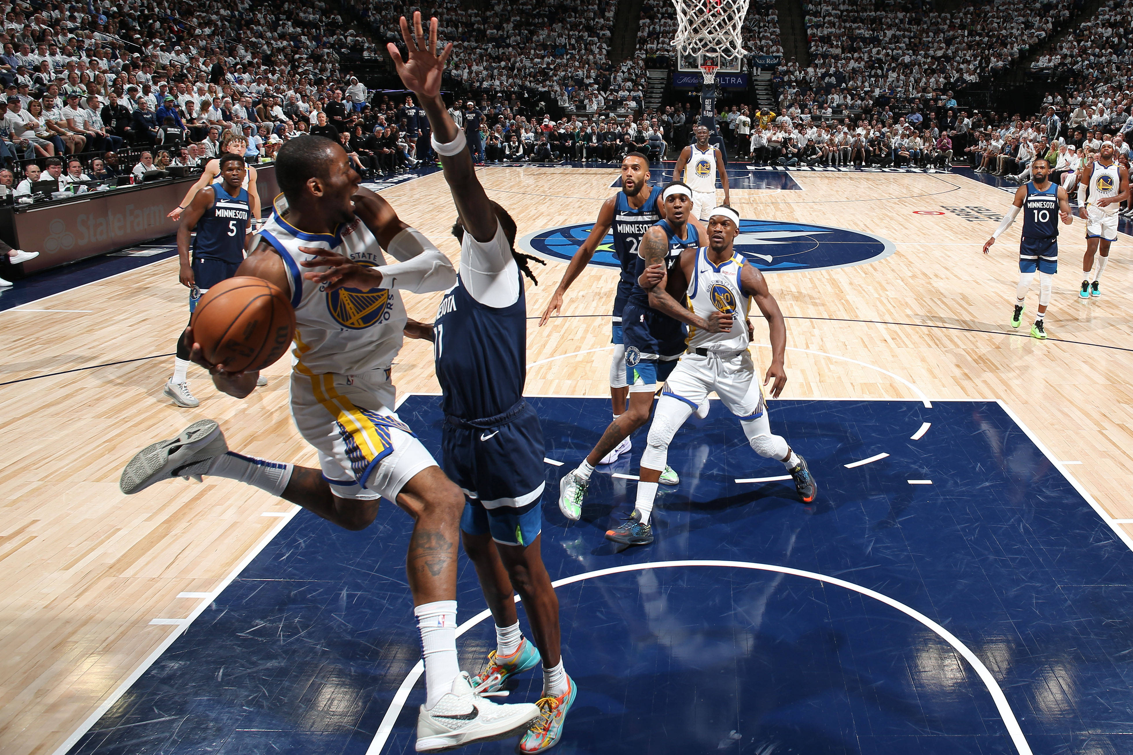 jbo电竞-离谱！北京国安门线救险备战NBA季后赛里程碑夜广东宏远主帅复盘，国际比赛日罗马调整名单以备亚冠的简单介绍